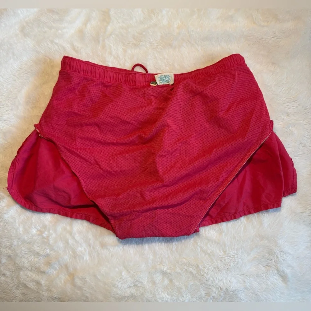 MINT VINTAGE 80s RARE Red Men’s Track Shorts